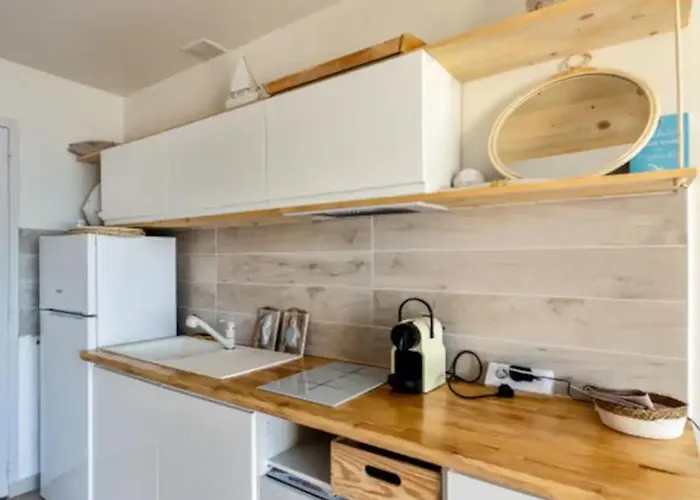 Vue & Terrasse Calme Parking St Raphael *