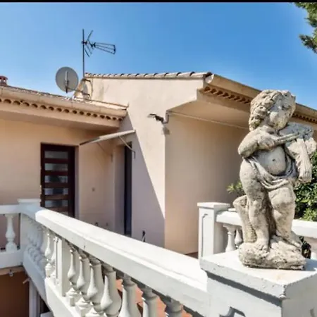 Vue & Terrasse Calme Parking St Raphael Appartement *
