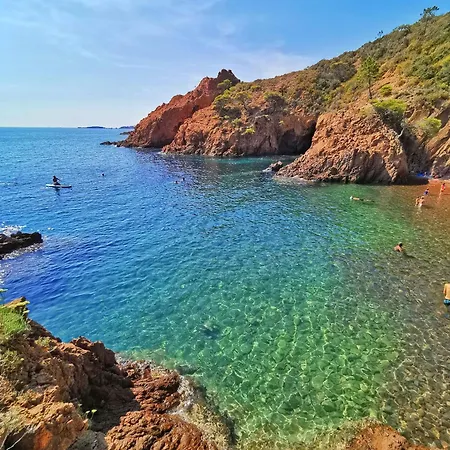 Vue & Terrasse Calme Parking St Raphael Διαμέρισμα *