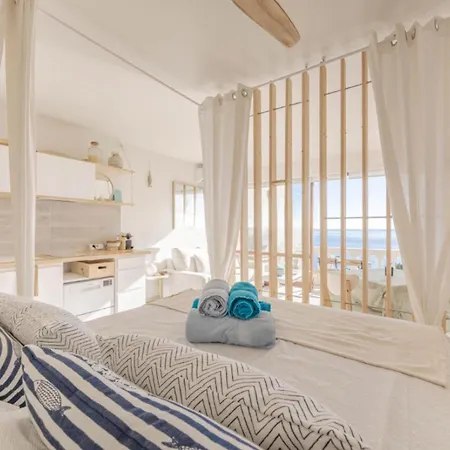 Vue & Terrasse Calme Parking St Raphael * Saint-Raphaël