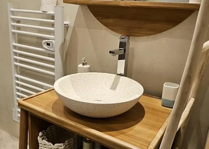 Διαμέρισμα Vue & Terrasse Calme Parking St Raphael *