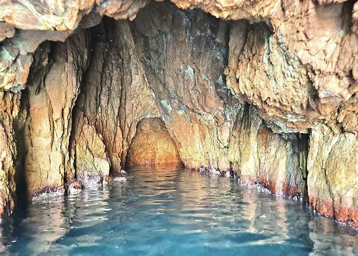 Vue & Terrasse Calme Parking St Raphael *